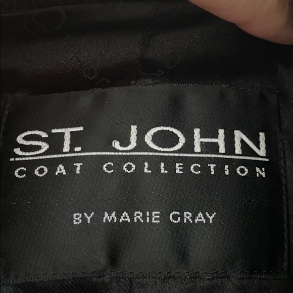 St. John Quilted Faux Fur Studded Convertible Vest/Bomber • Size S - Picture 3 of 16